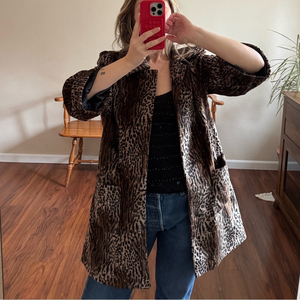 Vintage GUESS leopard print coat